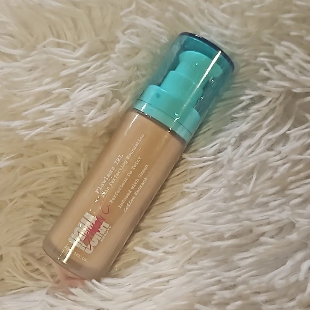 Uoma Flawless IRL Au Naturel Tinted Skin Perfector, Fair Lady T2 ✨️SEALE…